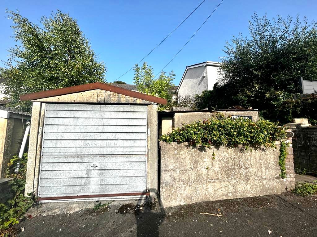 3 bed semi-detached house for sale in Brynamlwg, Mount Pleasant, Troedyrhiw CF48, £210,000