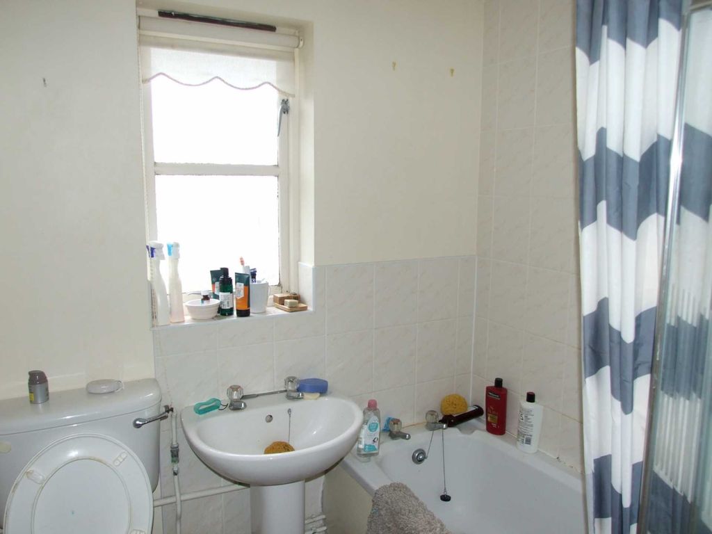 1 bed flat for sale in Cranbrook, Woburn Sands, Milton Keynes MK17, £155,000