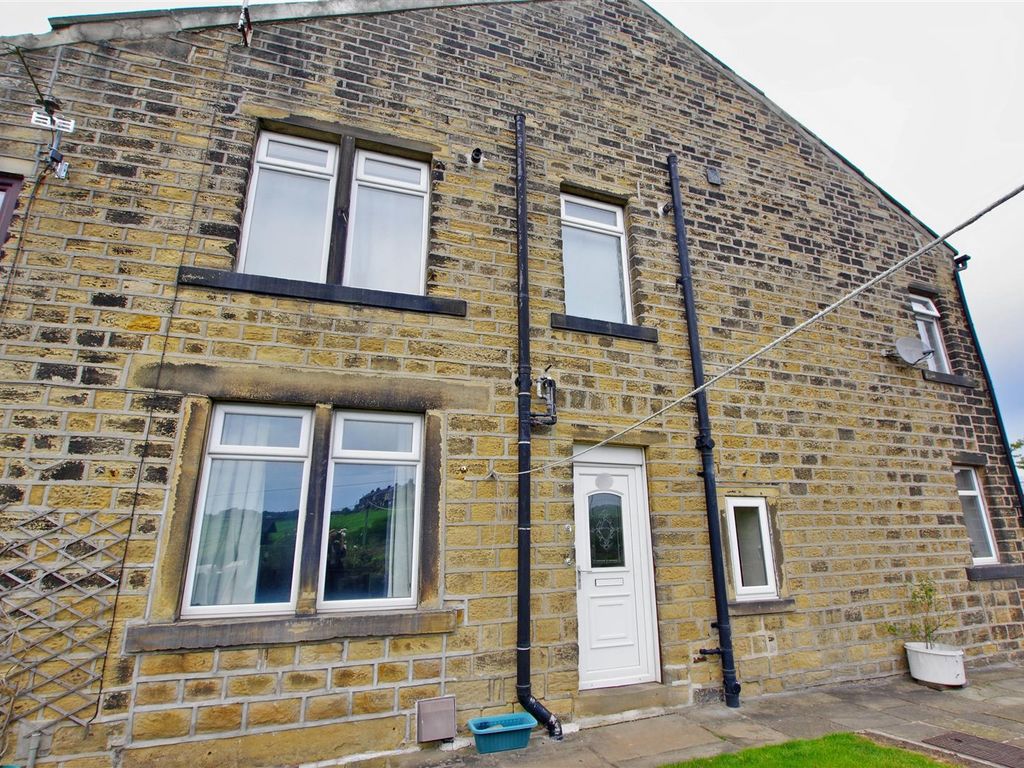 1 bed terraced house for sale in Back Bowling Green Road, Stainland, Halifax HX4, £98,000