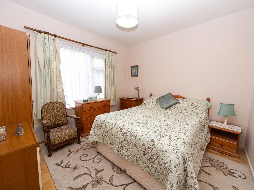 2 bed flat for sale in Everest Avenue, Llanishen, Cardiff CF14, £235,000
