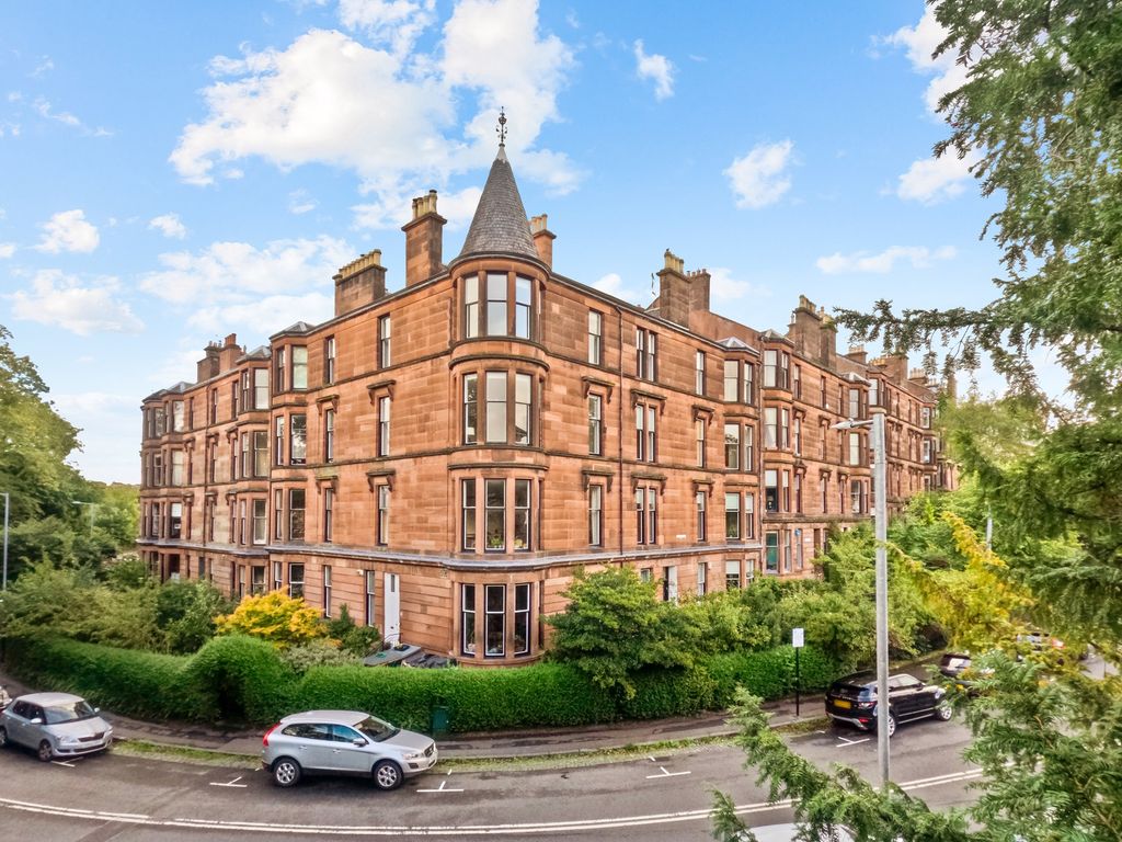 3 bed flat for sale in Kelvin Drive, Glasgow, North Kelvinside G20, £329,000