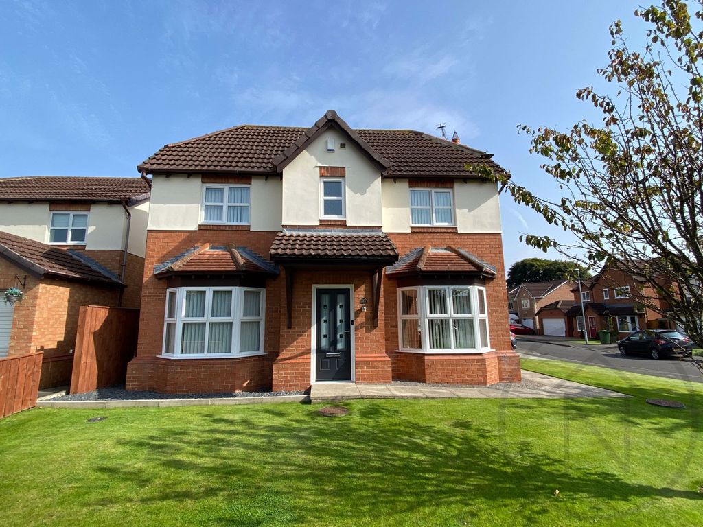 4 bed detached house for sale in Millwood, Chilton DL17, £265,000
