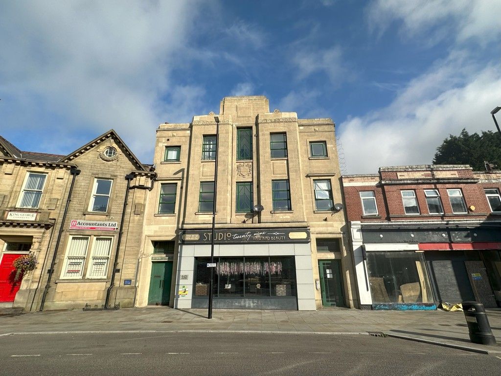 Leisure/hospitality for sale in King George's Court, St James Square, Bacup OL13, £500,000