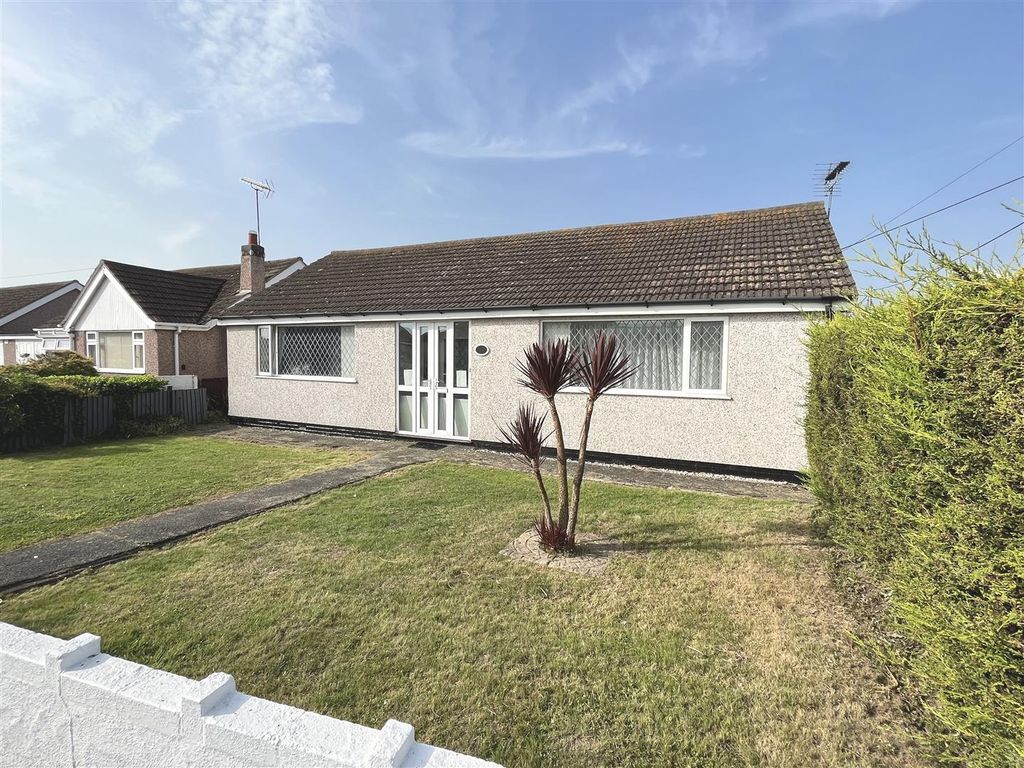 2 bed detached bungalow for sale in Towyn Way West, Towyn, Conwy LL22, £210,000