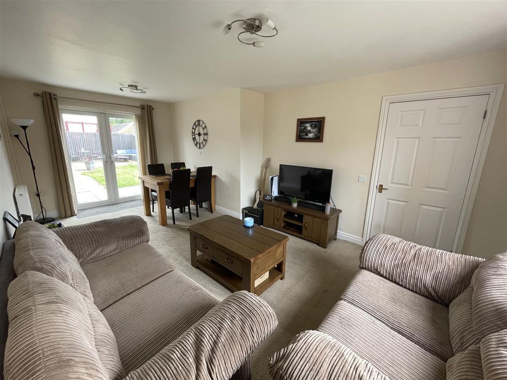 2 bed terraced house for sale in Clos Pen Y Waun, Cross Hands, Llanelli SA14, £159,995