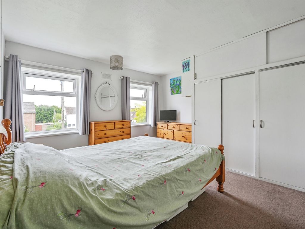 3 bed semi-detached house for sale in Hendon Way, Mackworth, Derby DE22, £200,000