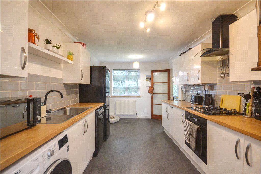 3 bed detached house for sale in Dawson Drive, Trimley St. Mary, Felixstowe IP11, £300,000