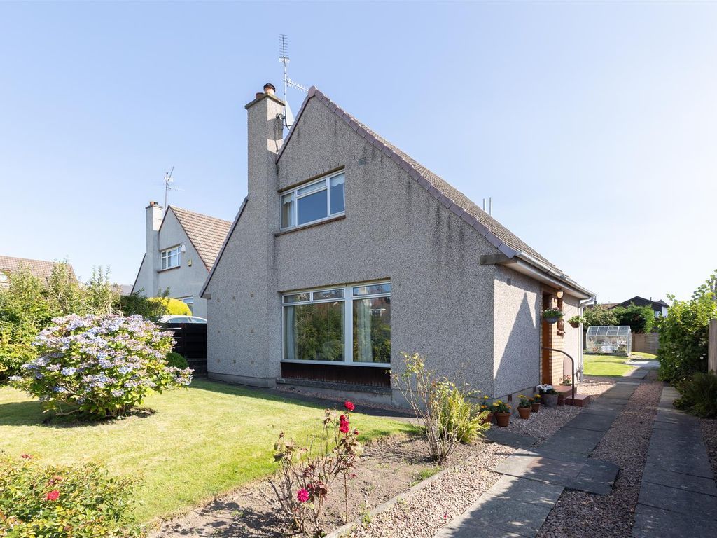 4 bed detached house for sale in Shaftesbury Park, Dundee DD2, £289,995