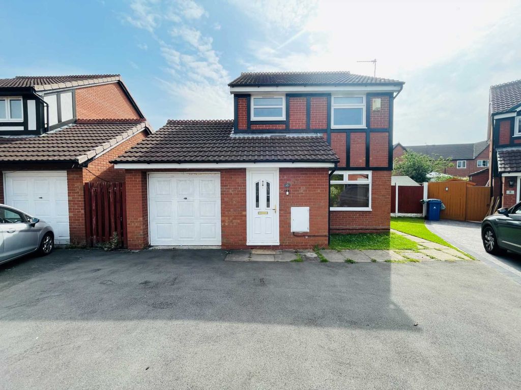 3 bed detached house for sale in Annadale Close, Melling Mount L33, £199,950