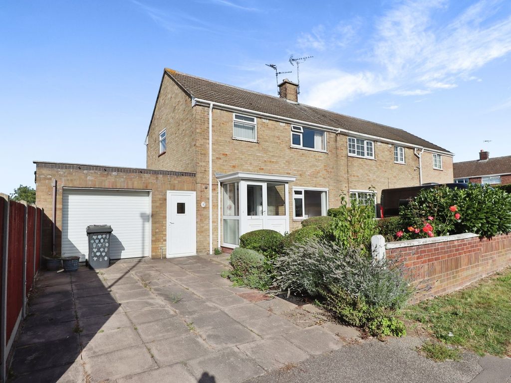 3 bed semi-detached house for sale in Peake Close, Peterborough PE2, £200,000