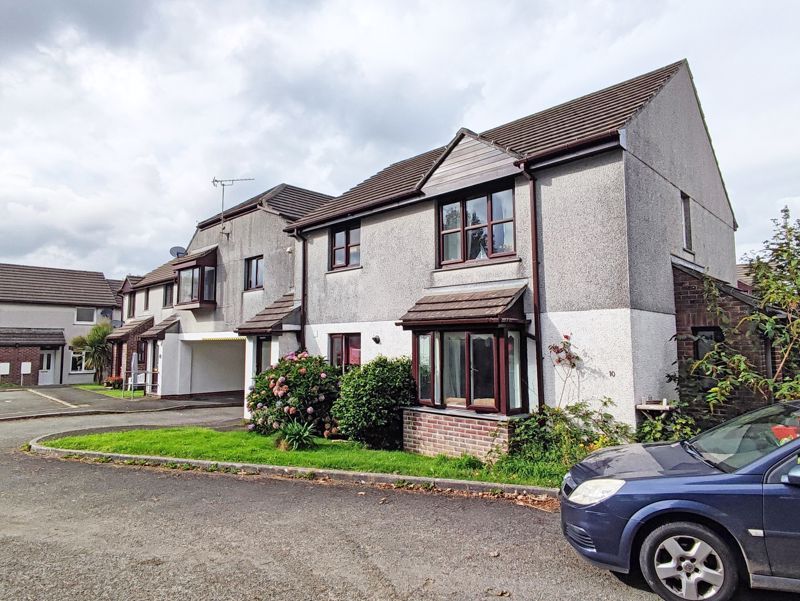 1 bed flat for sale in Ruskin Court, St. Columb TR9, £127,000