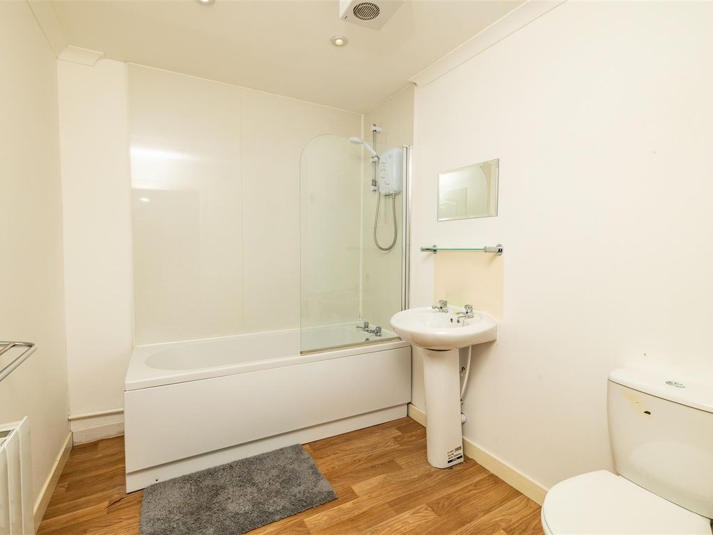 2 bed flat for sale in Commerce Street, Arbroath DD11, £95,000