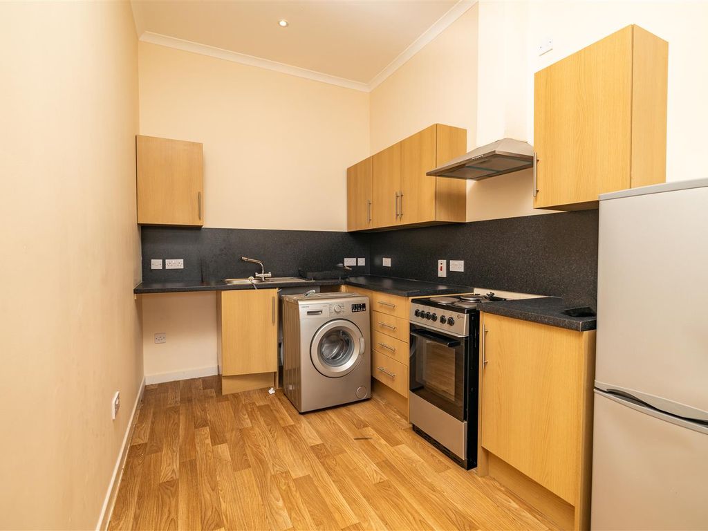 2 bed flat for sale in Commerce Street, Arbroath DD11, £95,000