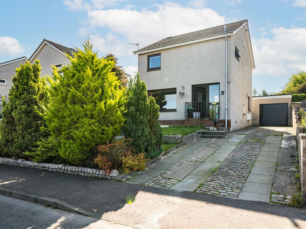 3 bed detached house for sale in Hillpark Drive, Birkhill, Dundee DD2, £245,000