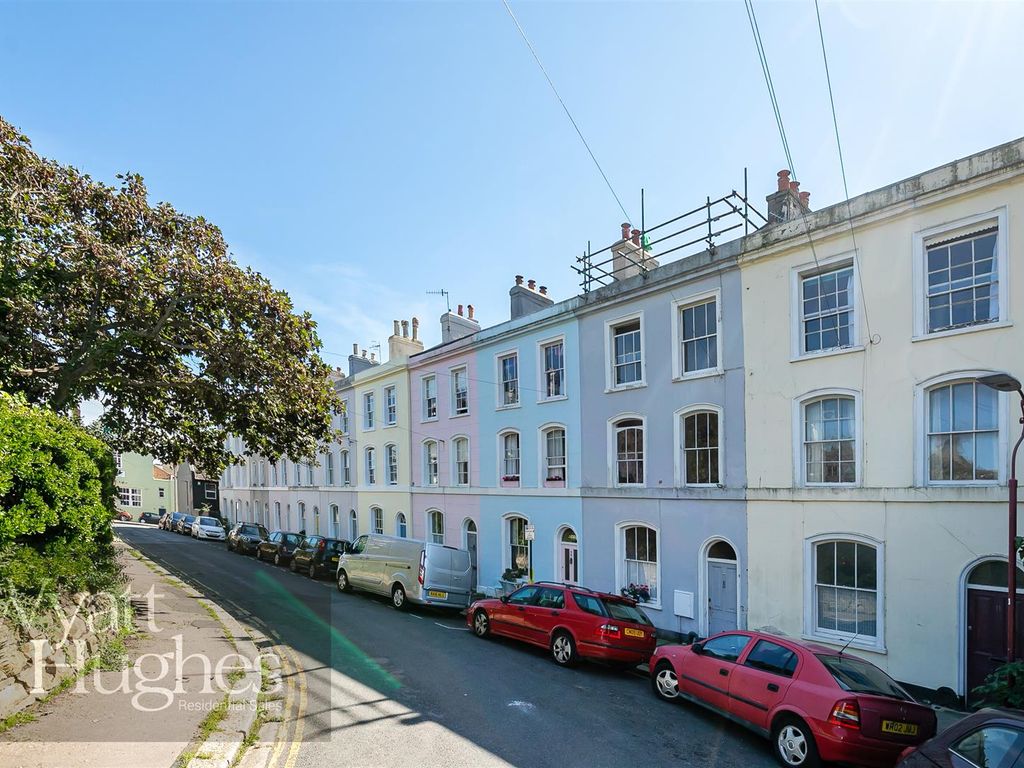 2 bed flat for sale in Stanhope Place, St. Leonards-On-Sea TN38, £230,000
