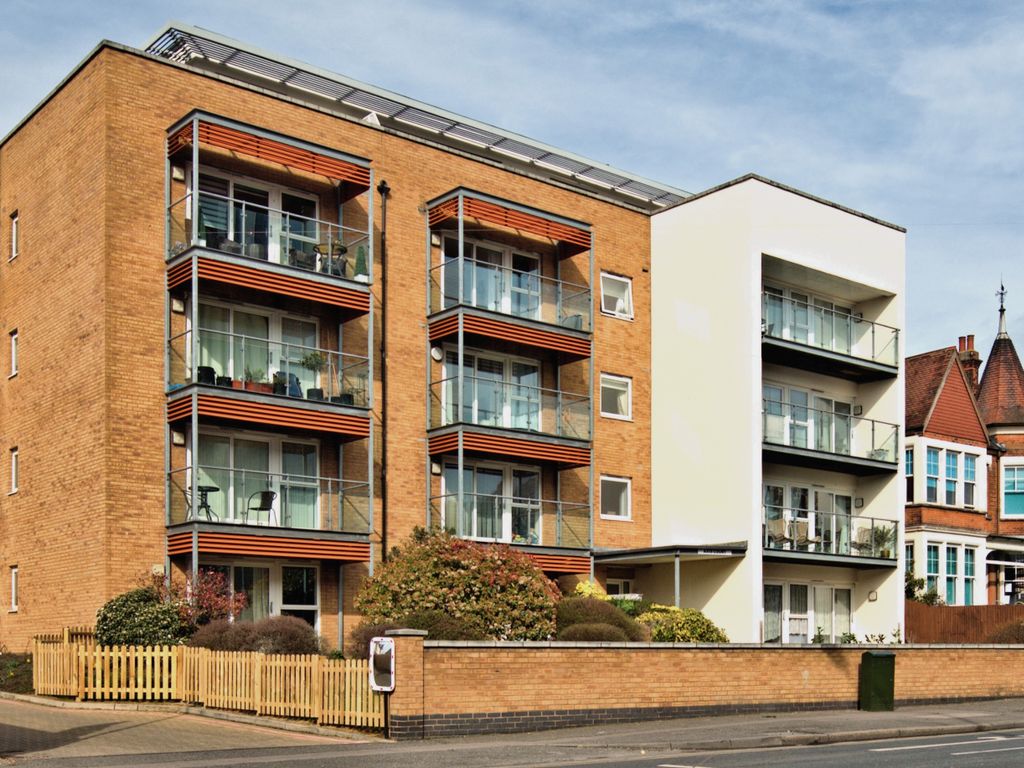 1 bed flat for sale in Southchurch Road, Southend-On-Sea, Essex SS1, £170,000