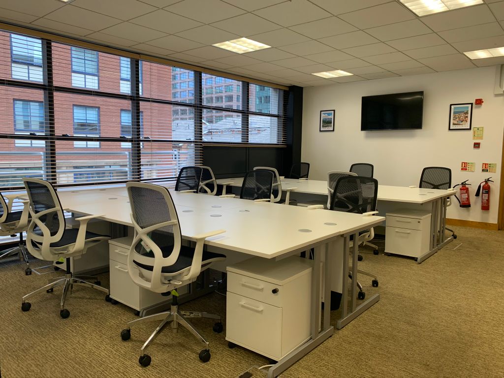 Office for sale in 9 Beaufort Court, Admirals Way, London E14, £395,000