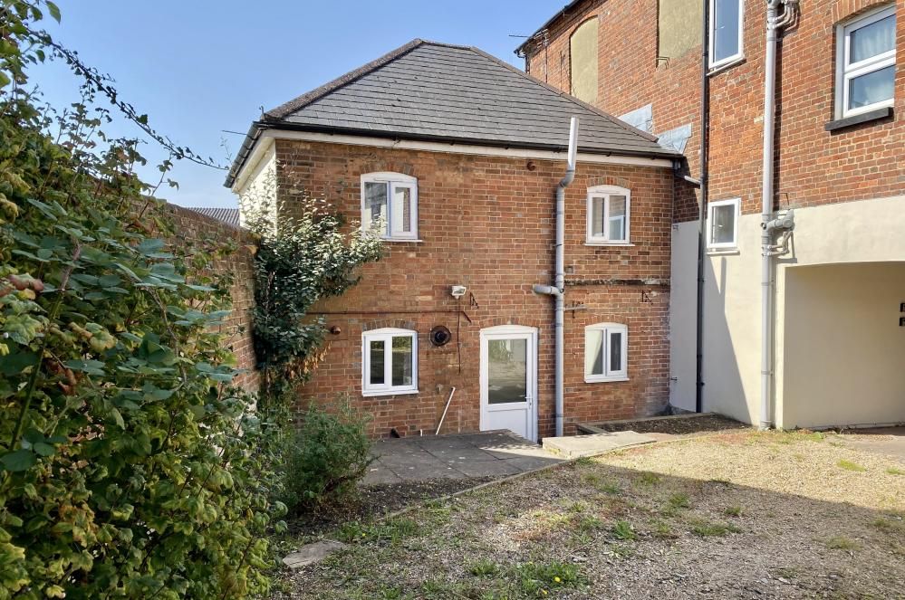 3 bed semi-detached house for sale in Christchurch Rd, Ringwood BH243Al BH24, £250,000