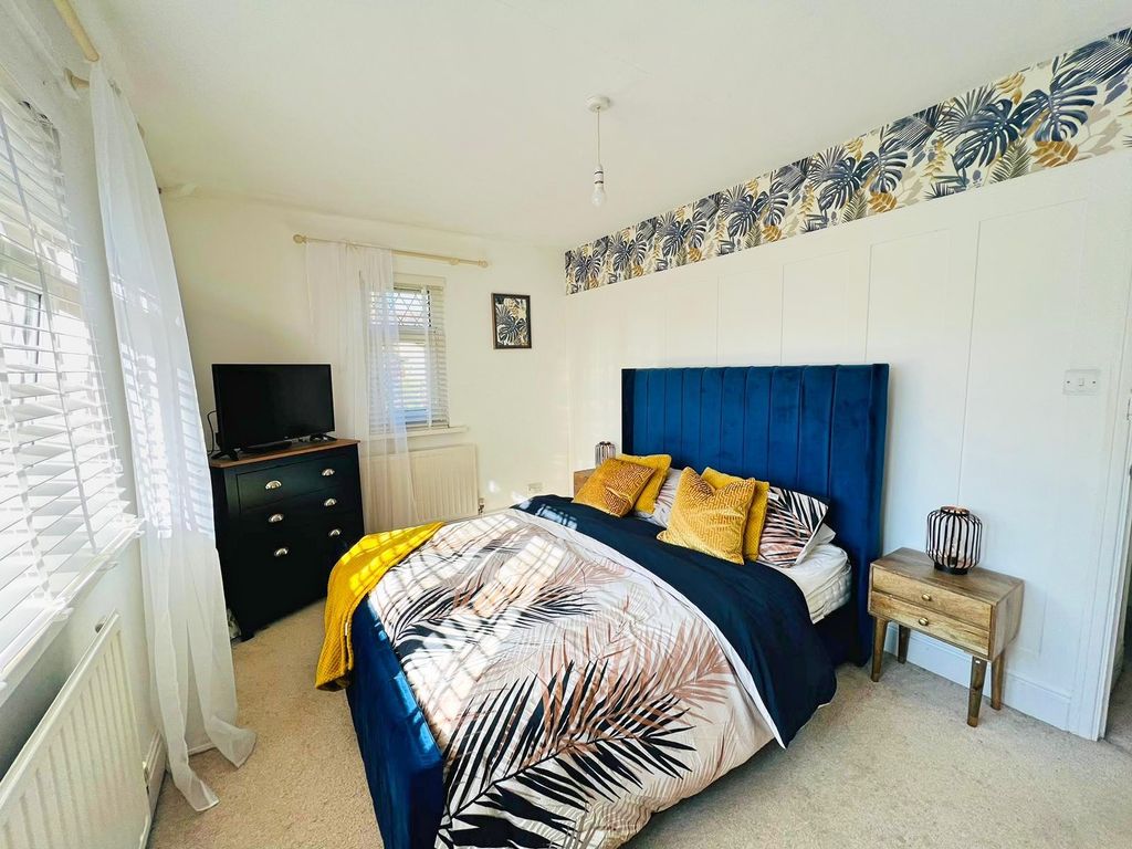 3 bed semi-detached house for sale in Graig Road, Alltwen, Pontardawe, Swansea SA8, £250,000