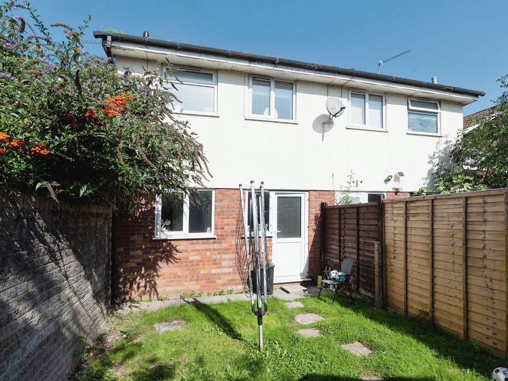 2 bed detached house for sale in Moorby Court, Craiglee Drive, Cardiff, Caerdydd CF10, £225,000
