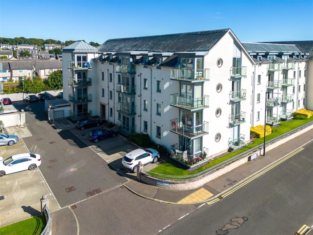2 bed flat for sale in Dalhousie Court, Links Parade, Carnoustie DD7, £160,000