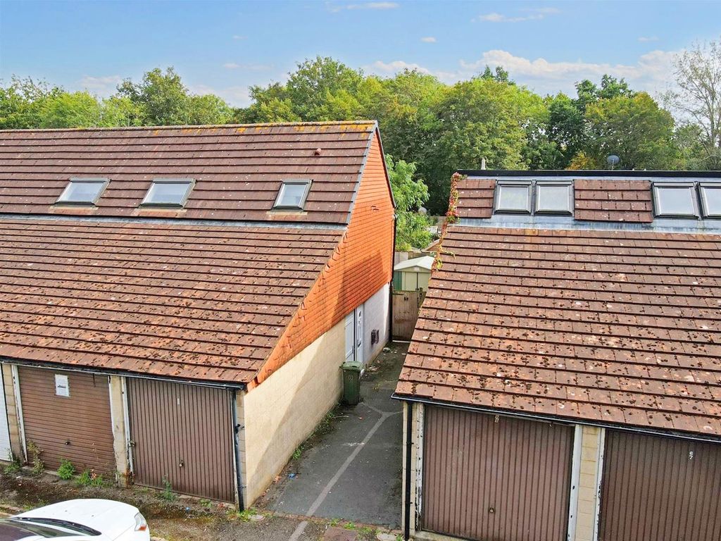 3 bed terraced house for sale in Gibbwin, Great Linford, Milton Keynes MK14, £235,000