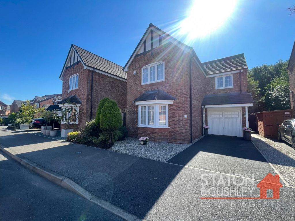 3 bed detached house for sale in Beacon View, Ollerton NG22, £240,000