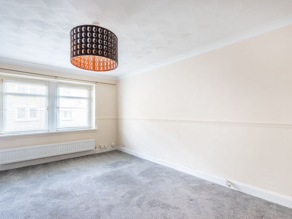 2 bed flat for sale in Ferguson Street, Johnstone, Renfrewshire PA5, £65,000