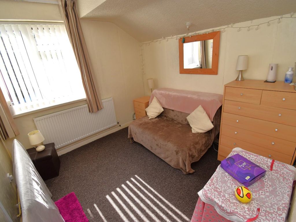 2 bed semi-detached bungalow for sale in Dorchester Close, Wigston LE18, £230,000