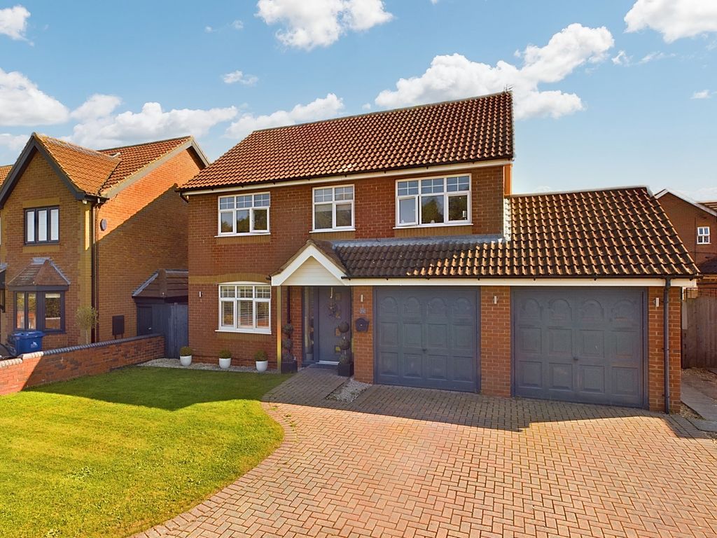 4 bed detached house for sale in Albery Way, New Waltham DN36, £335,000