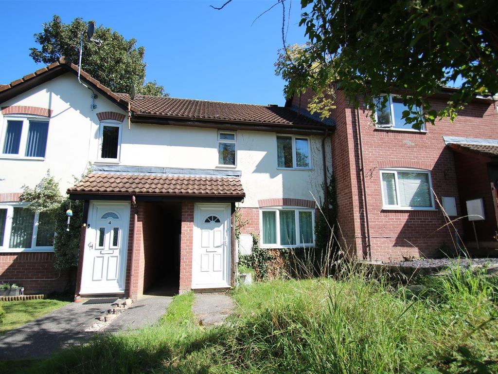 2 bed terraced house for sale in Rothe Rise, Westbury BA13, £175,000
