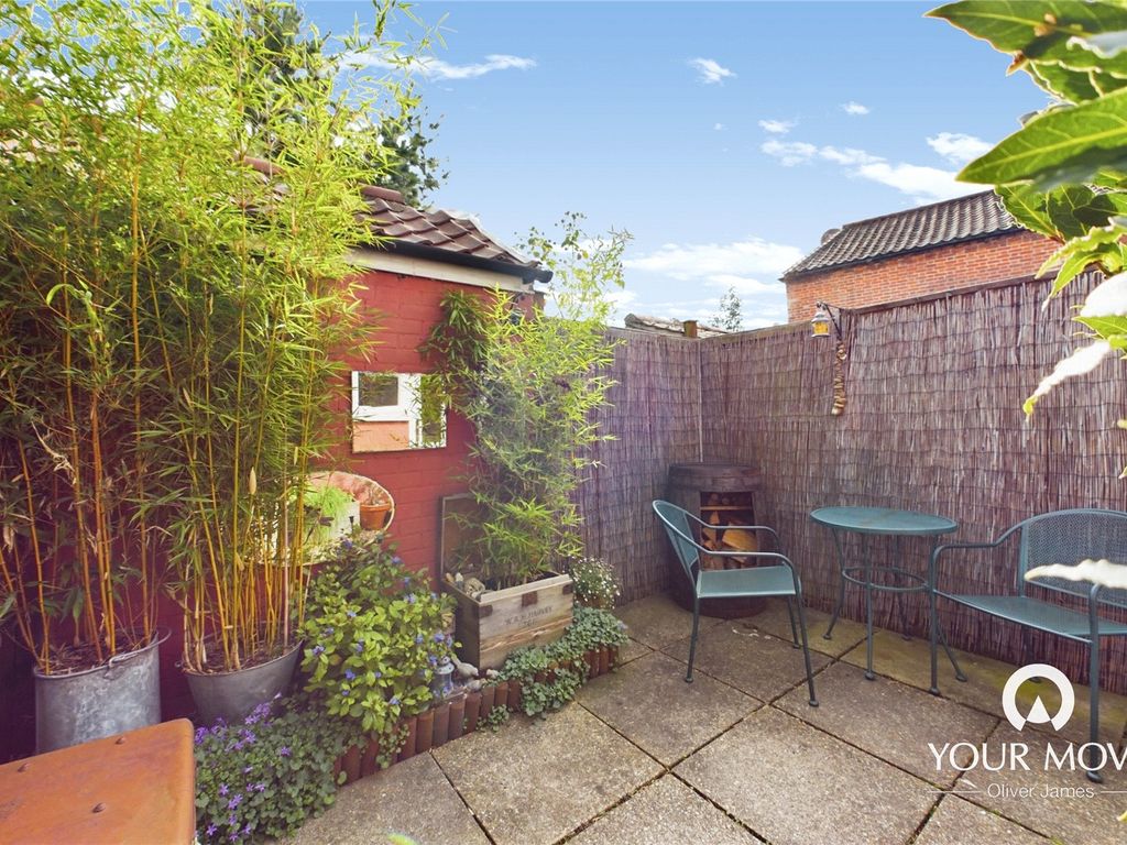 1 bed end terrace house for sale in Bridge Street, Loddon, Norwich, Norfolk NR14, £160,000