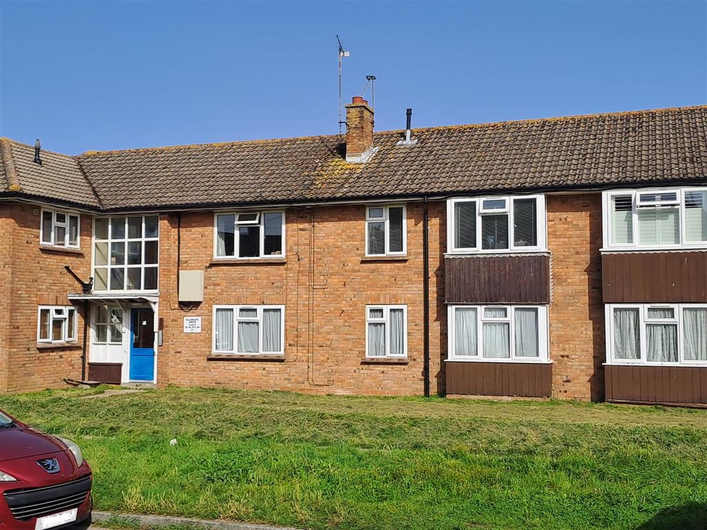 3 bed flat for sale in Allangate Drive, Rustington, Littlehampton BN16, £230,000