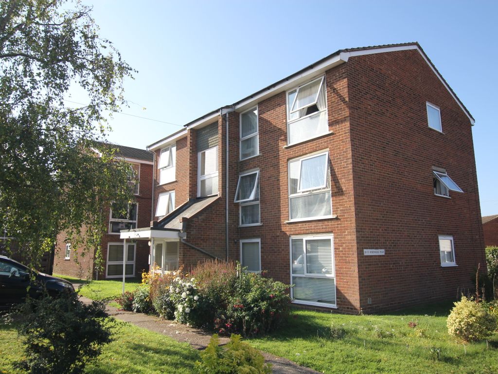 2 bed flat for sale in Hardwicke Place, St. Albans AL2, £225,000