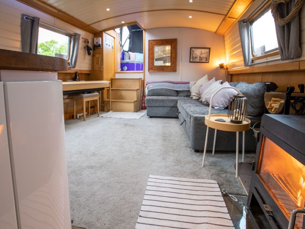 2 bed flat for sale in Purple Rain, Bristol Marina Ltd, Hanover Place, Bristol BS1, £199,950