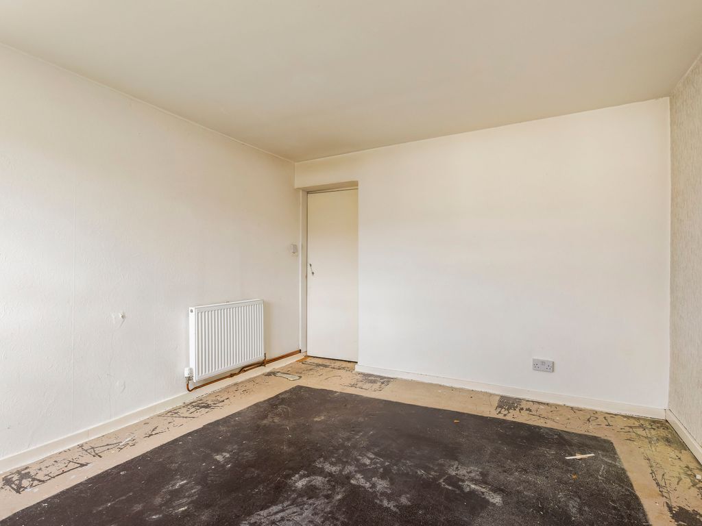 2 bed flat for sale in 49/4 Firrhill Drive, Edinburgh EH13, £140,000