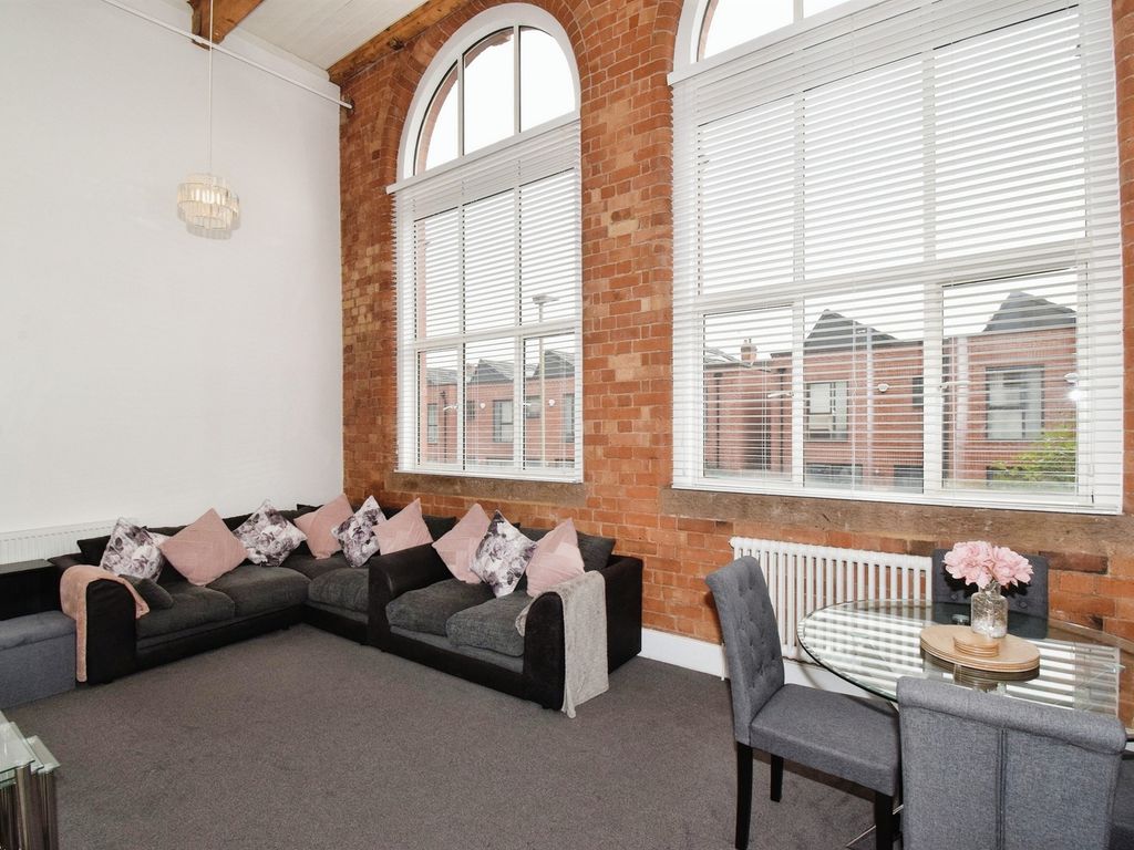 3 bed property for sale in Cowper Street, Leicester LE2, £230,000
