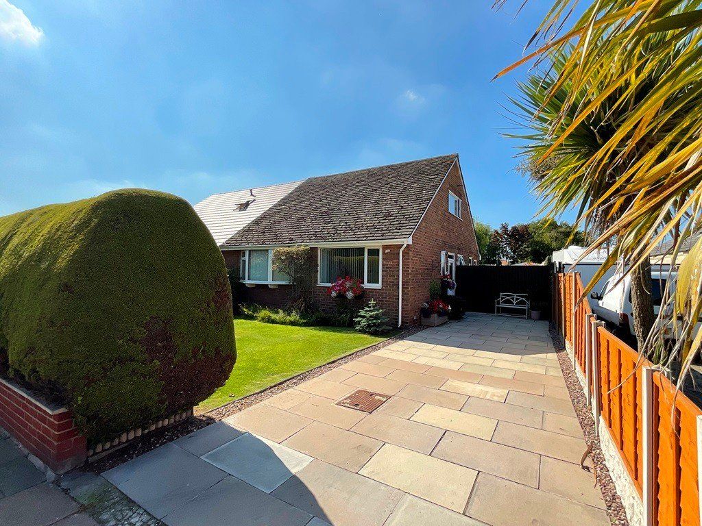 3 bed semi-detached bungalow for sale in Rufford Road, Crossens, Southport PR9, £239,950