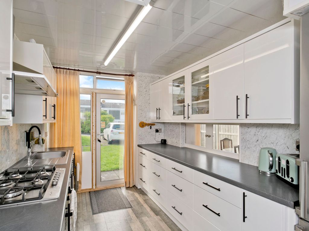 3 bed terraced house for sale in 21 Buckstone Hill, Buckstone, Edinburgh EH10, £330,000