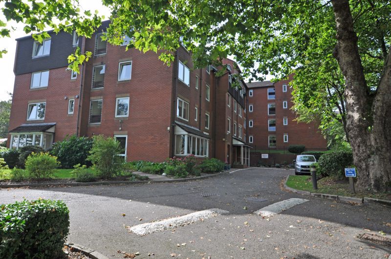 1 bed flat for sale in Modern Retirement Apartment, Bryngwyn Road, Newport NP20, £65,000
