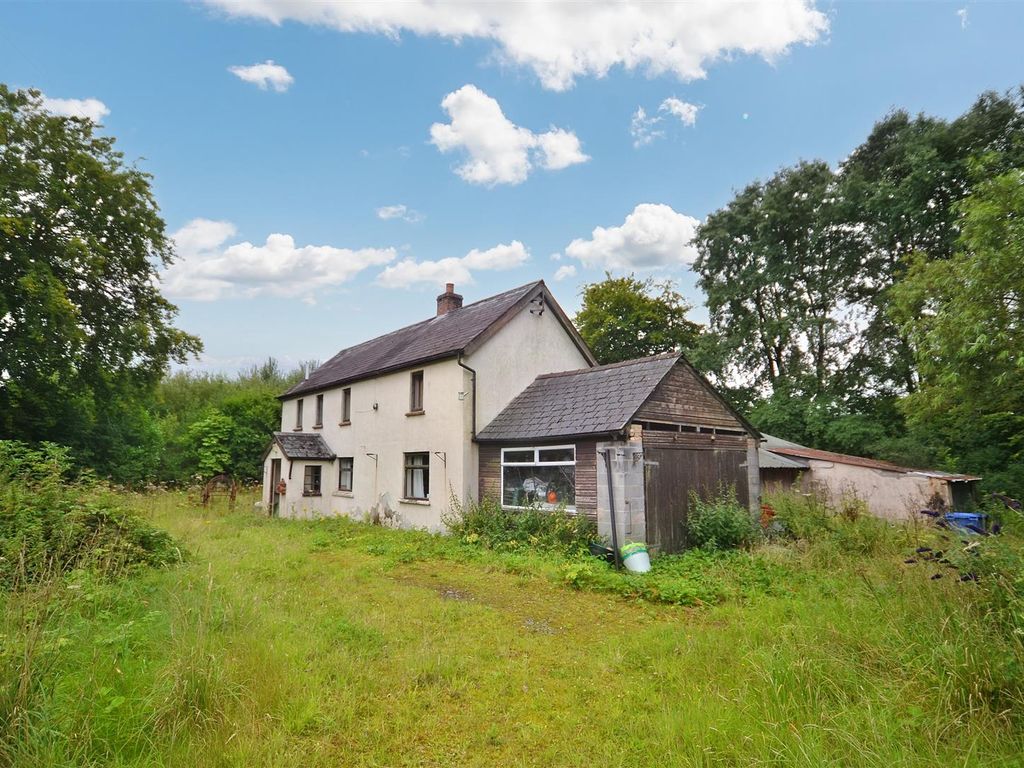 2 bed detached house for sale in Pencader SA39, £300,000