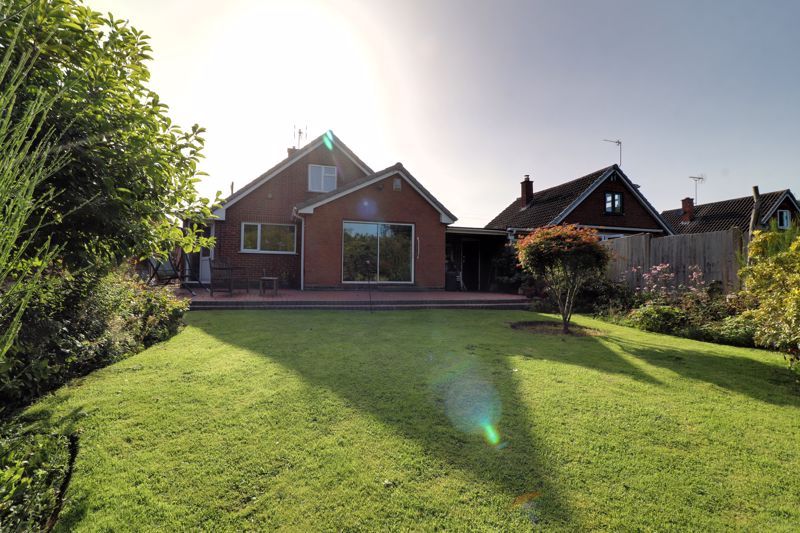 4 bed detached bungalow for sale in Meadow Lane, Derrington, Stafford ST18, £300,000