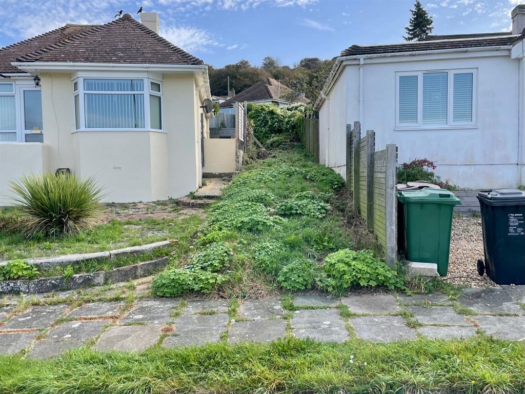 Land for sale in Heathfield Avenue, Saltdean, Brighton BN2, £65,000