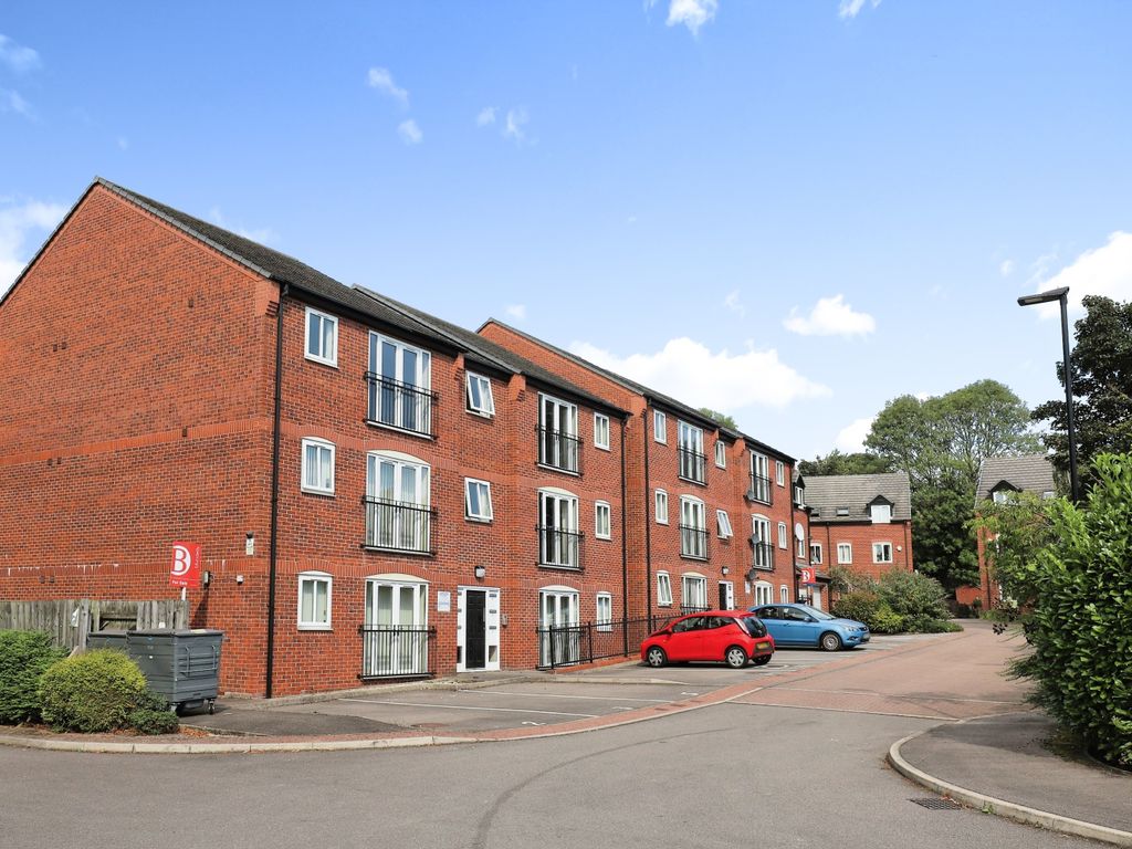 2 bed flat for sale in Fishponds View, Sheffield, South Yorkshire S13, £107,500
