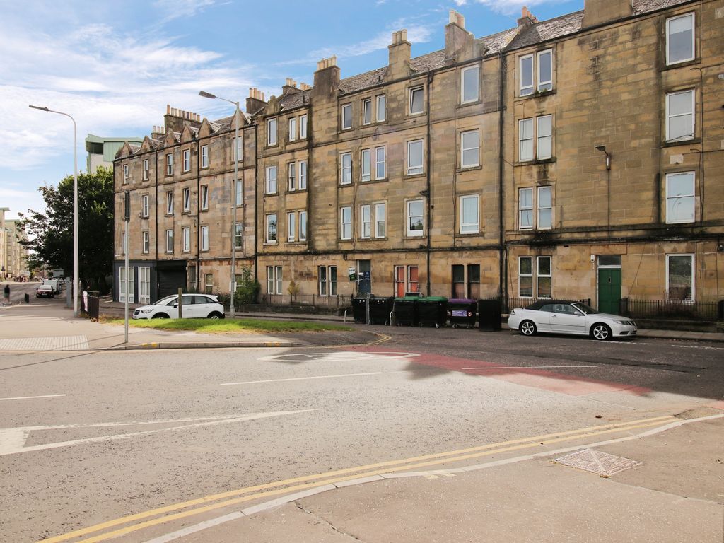 2 bed flat for sale in Lindsay Road, Edinburgh EH6, £175,000