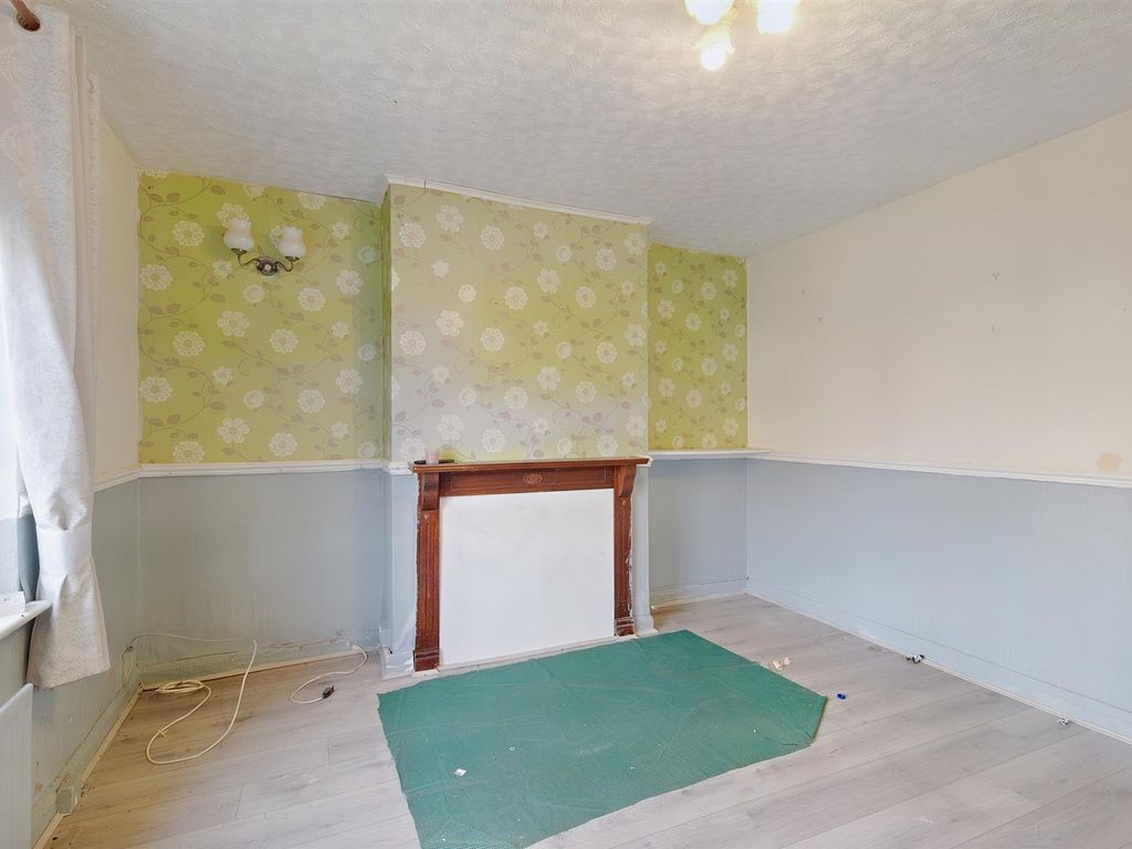 2 bed terraced house for sale in Dickinson Drive, Walsall WS2, £149,950