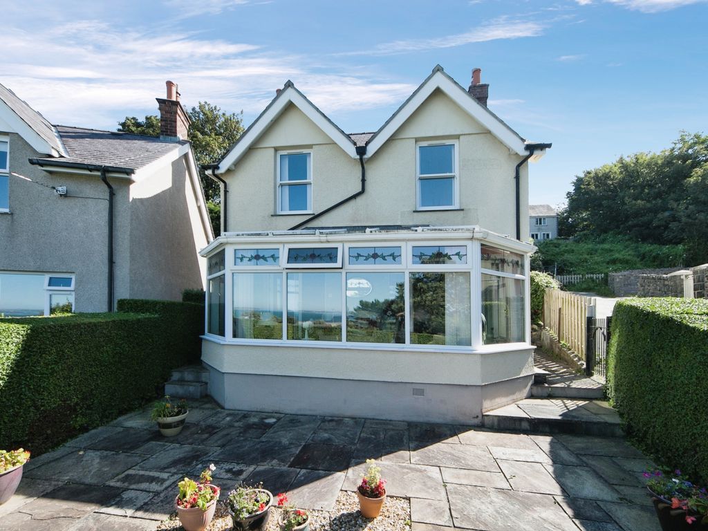 3 bed detached house for sale in Beach Road, Penmaenmawr LL34, £325,000