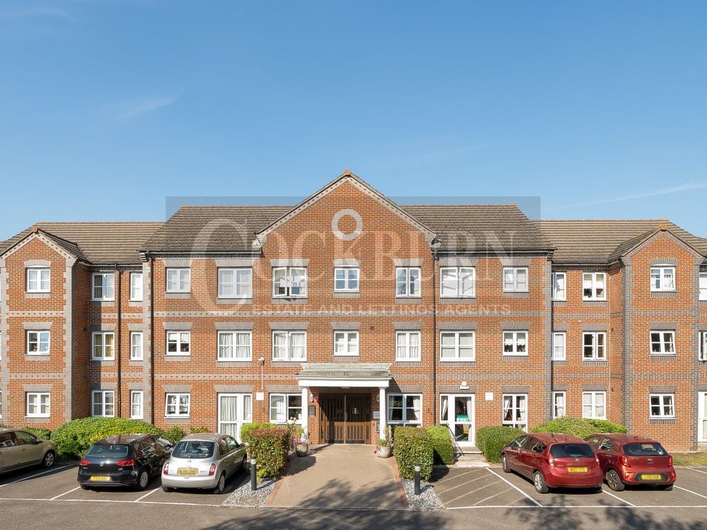 1 bed flat for sale in Paxton Court, Marvels Lane SE12, £135,000