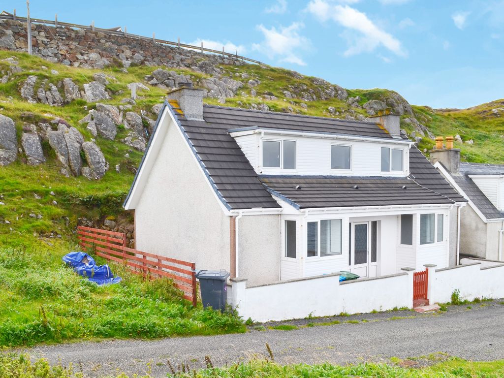 4 bed detached house for sale in Scalpay, Isle Of Scalpay HS4, £170,000