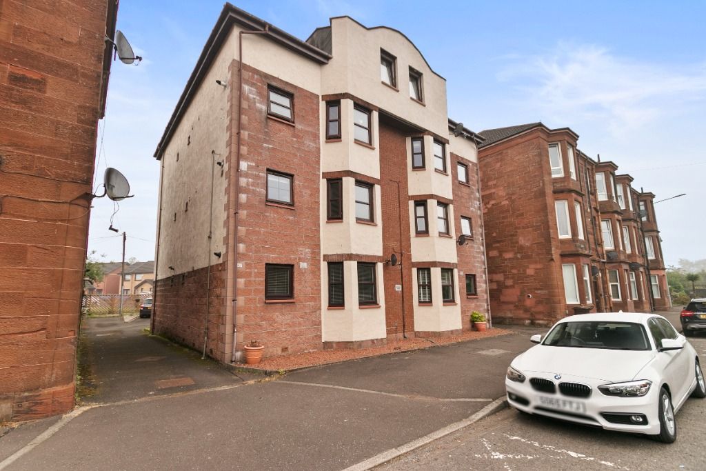 2 bed flat for sale in Castlegreen Street, Dumbarton, West Dunbartonshire G82, £97,000